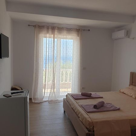 Rooms By George Дхерми Экстерьер фото